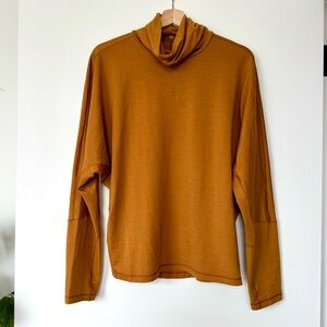 Lululemon Lab Moraine Turtleneck